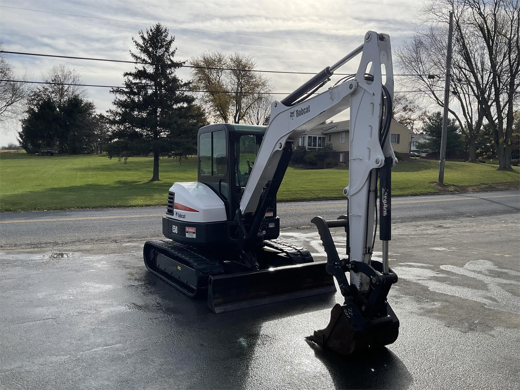 Bobcat E50 photo 1